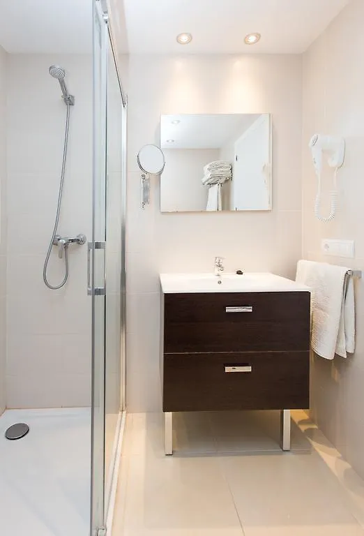 Apartamentos Sofia Es Cana